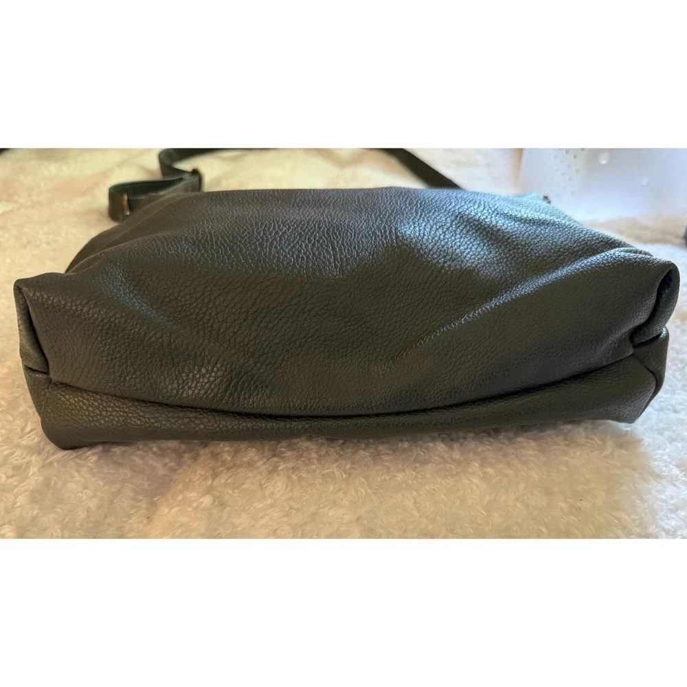 Vintage G.H. Bass Pebbled Leather Purse Dark Green Slouchy Crossbody Adj Strap